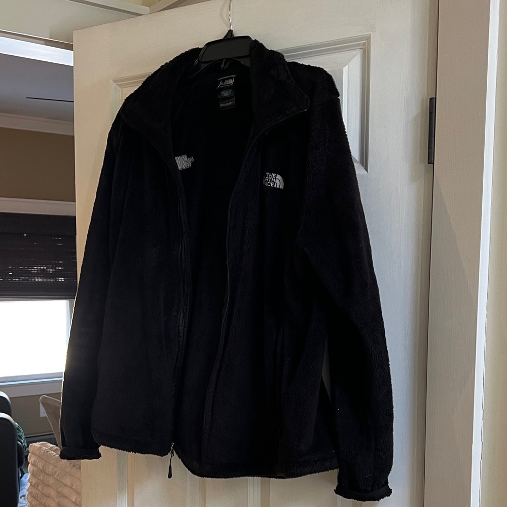 The North Face Women’s Black fleece Jacket